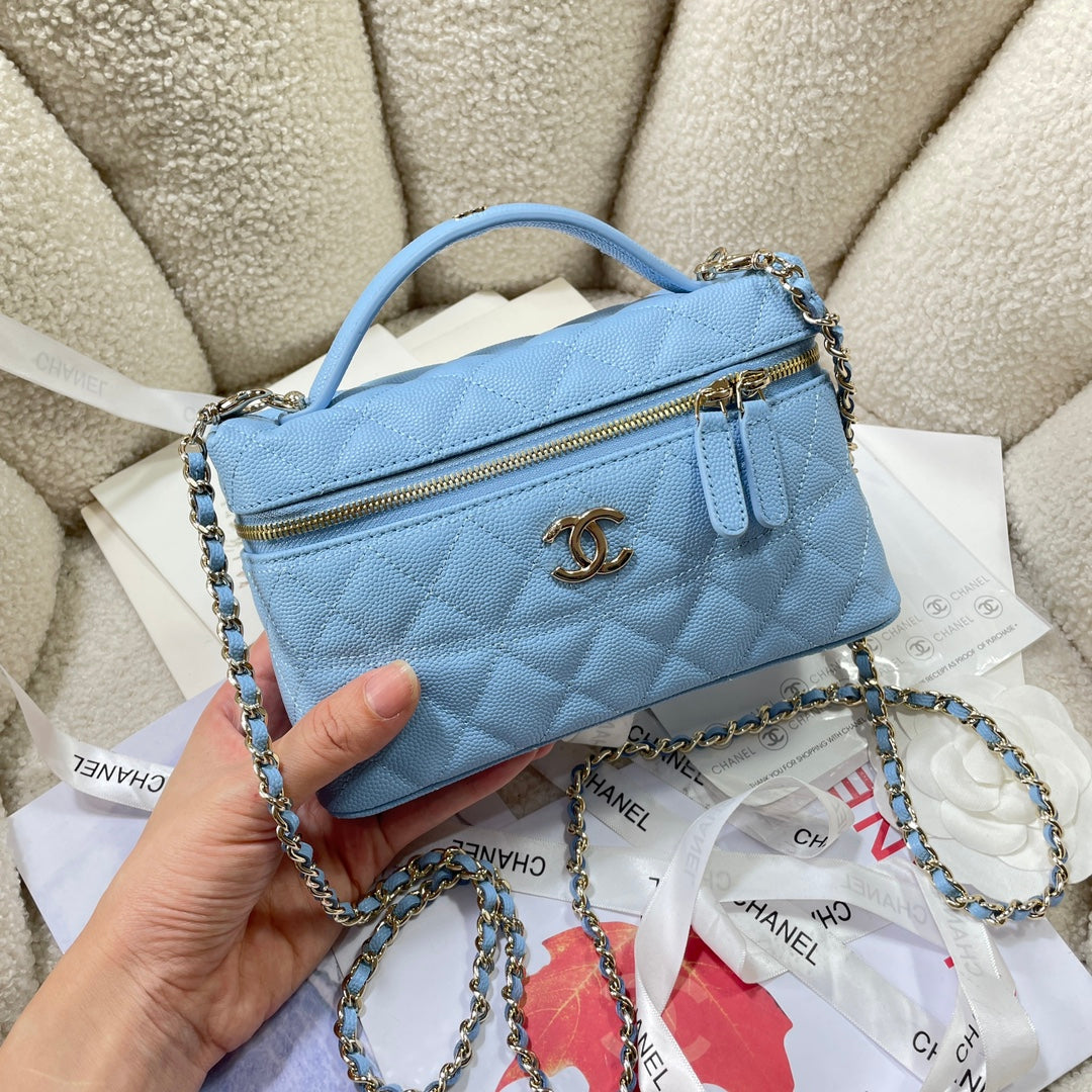 CHA 17cm blue 25C crossbody handbag AP4407