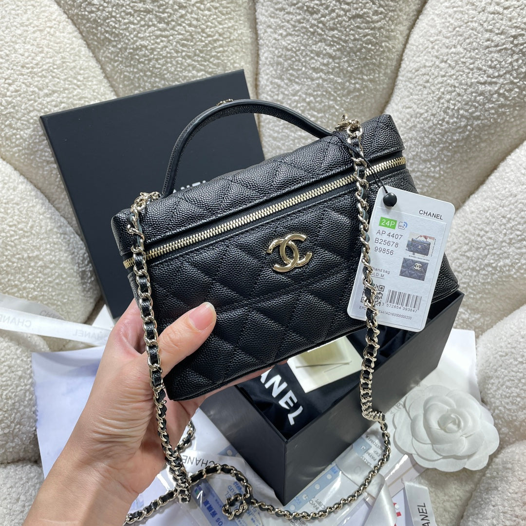 CHA 17cm Black 25C crossbody handbag AP4407