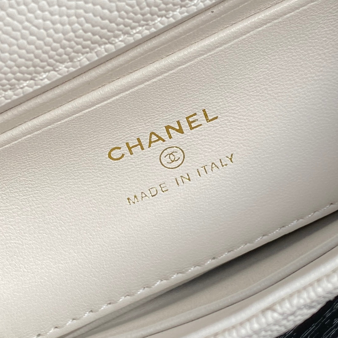 11 5cm white 24k ultra mini coco handle shoulder bag ap4244