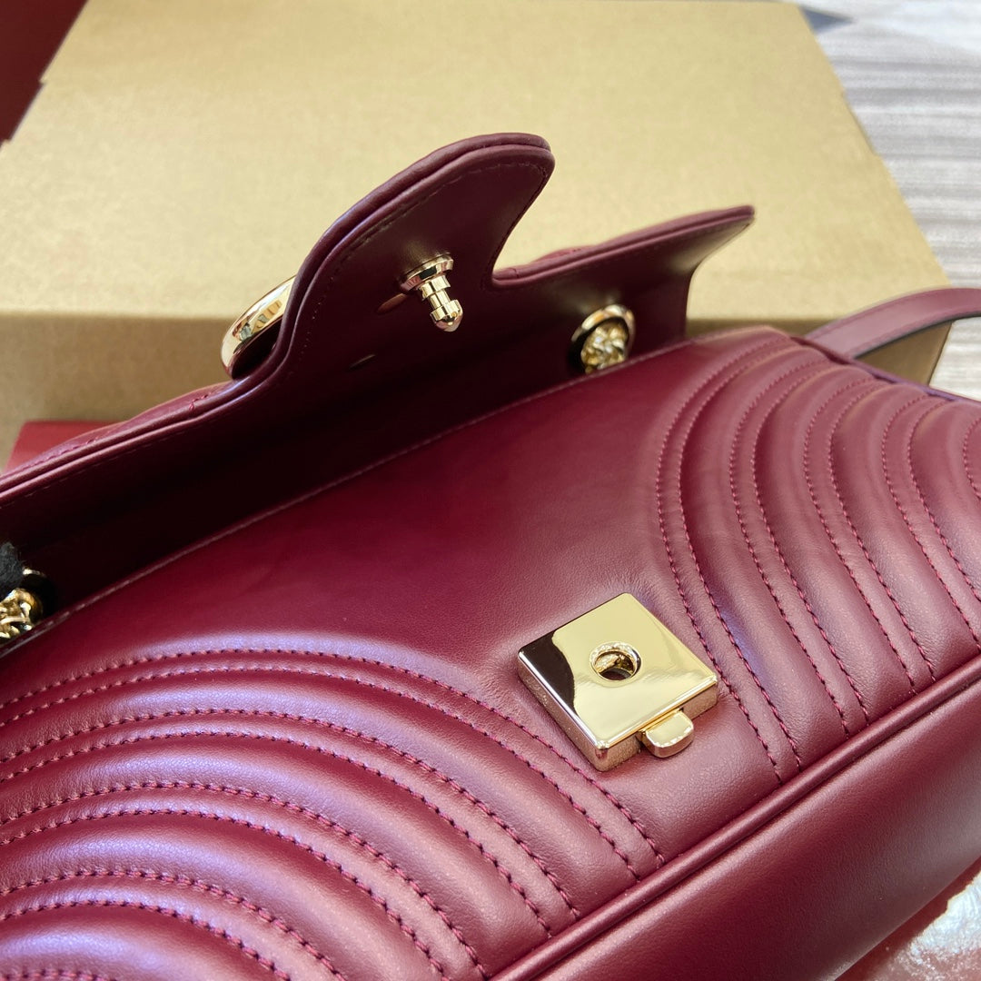 marmont series 26cm red chain shoulder backpack 443497