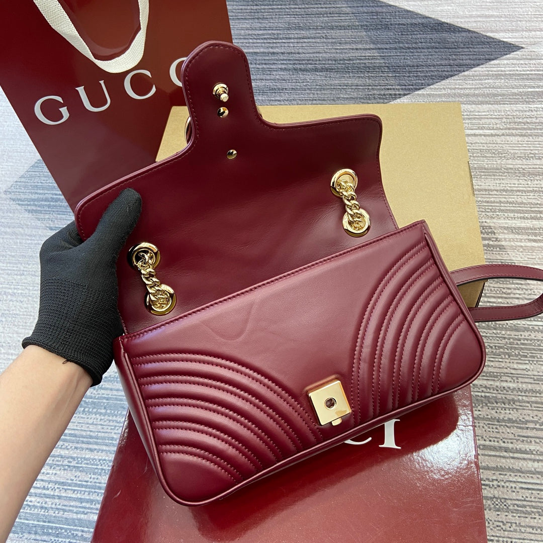 marmont series 26cm red chain shoulder backpack 443497
