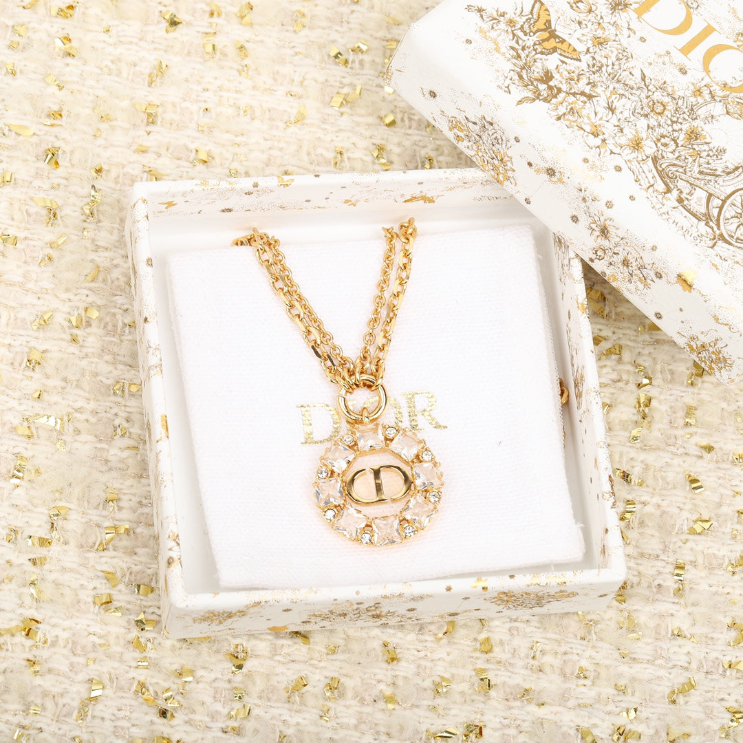 Round square diamond yellow gold necklace XLA459