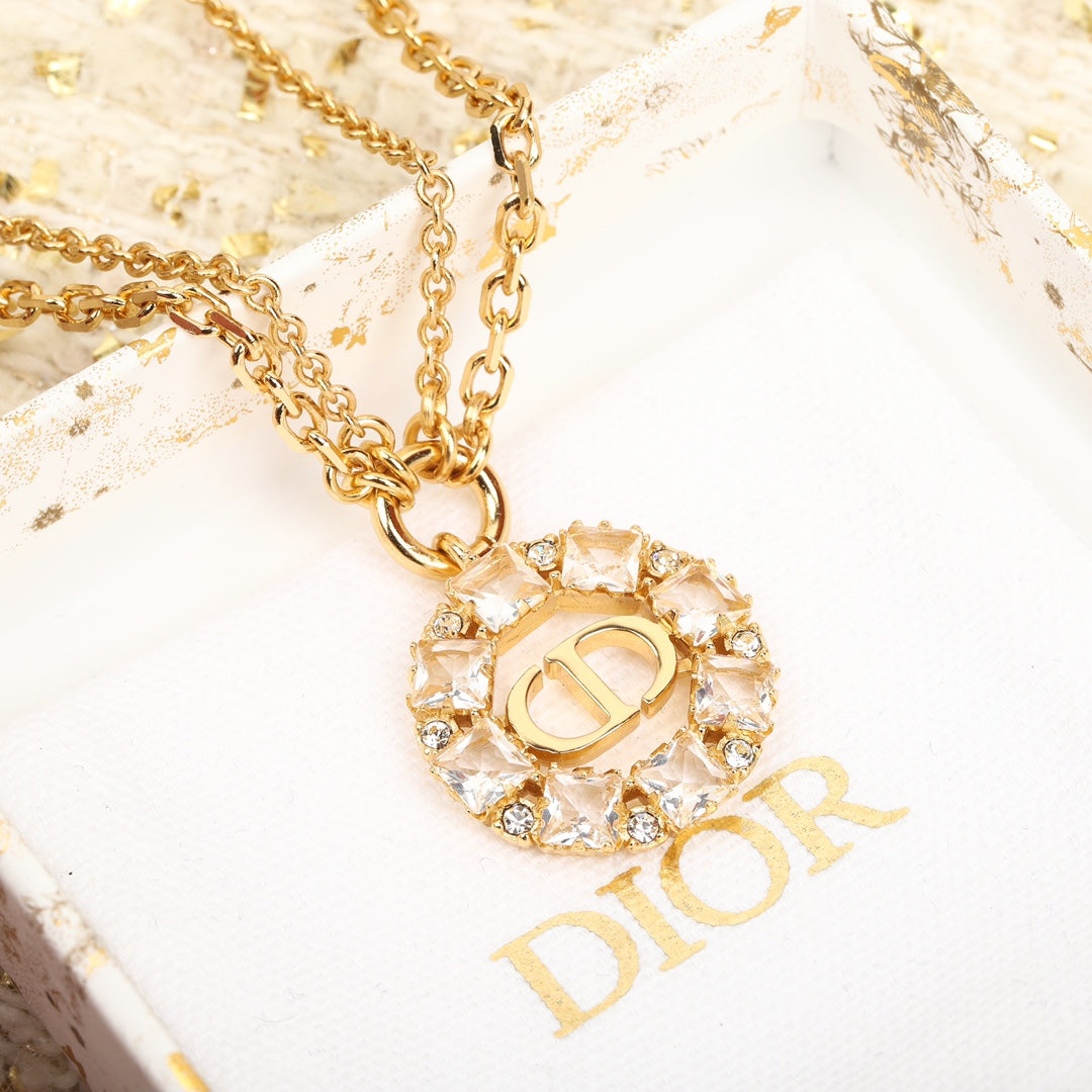 Round square diamond yellow gold necklace XLA459