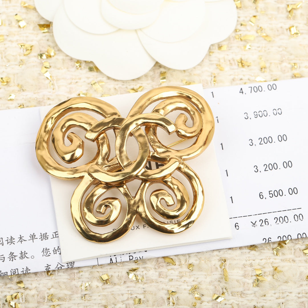 cha vintage butterfly yellow gold brooch xza61