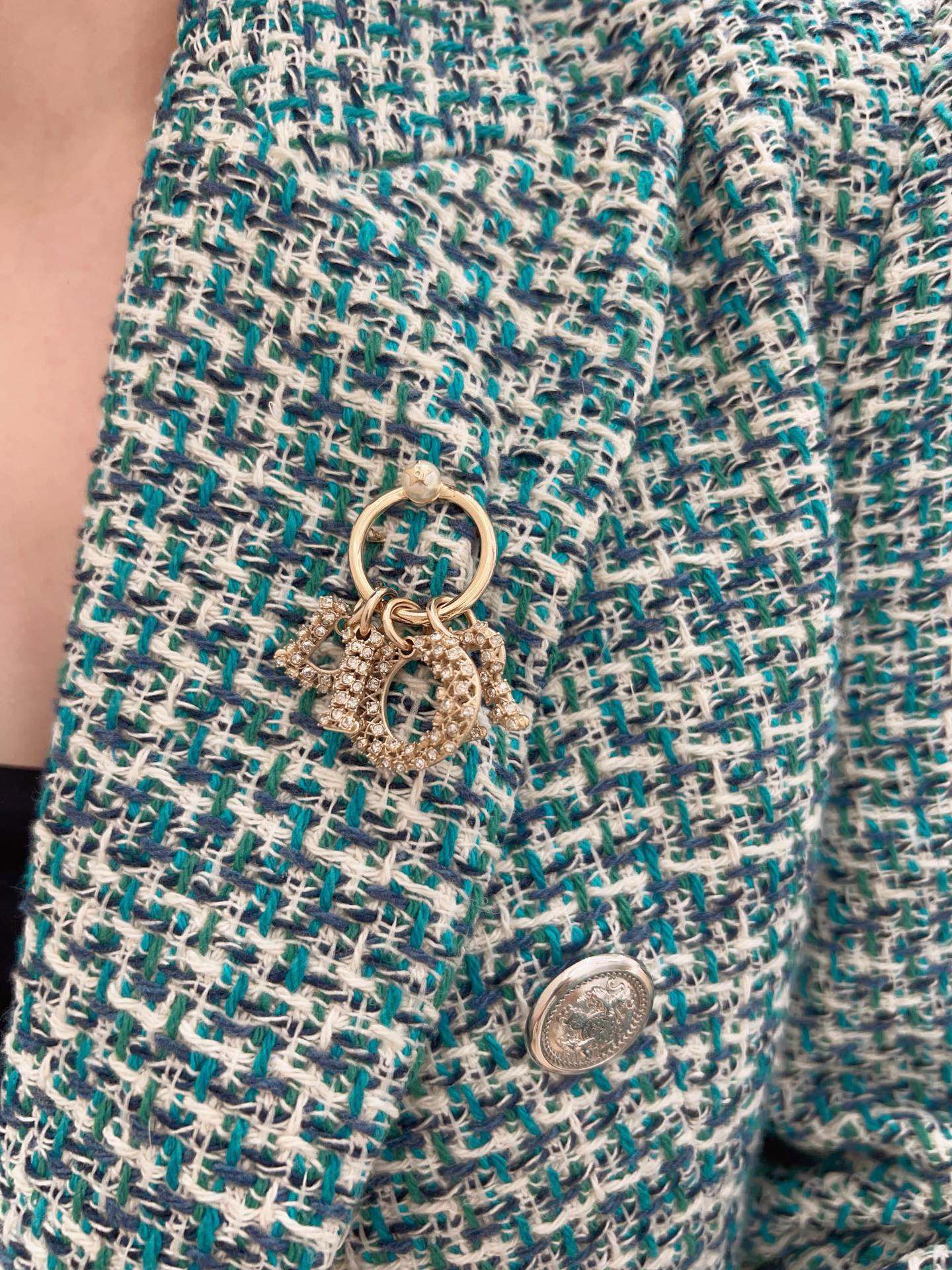 do yellow gold letter brooch xza62