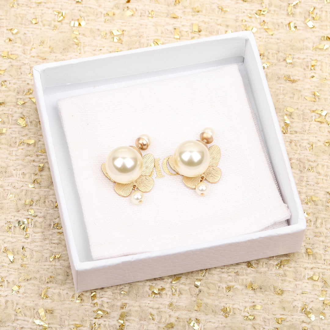 24 Early Spring Butterfly Series Pearl Earrings EHA791