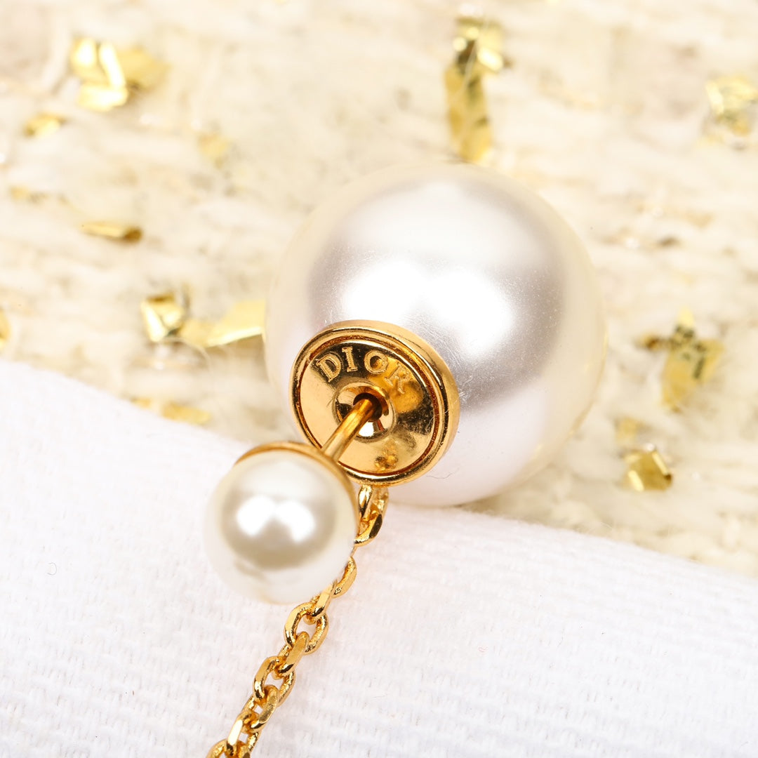 asymmetric full diamond flower tiger earrings eha748