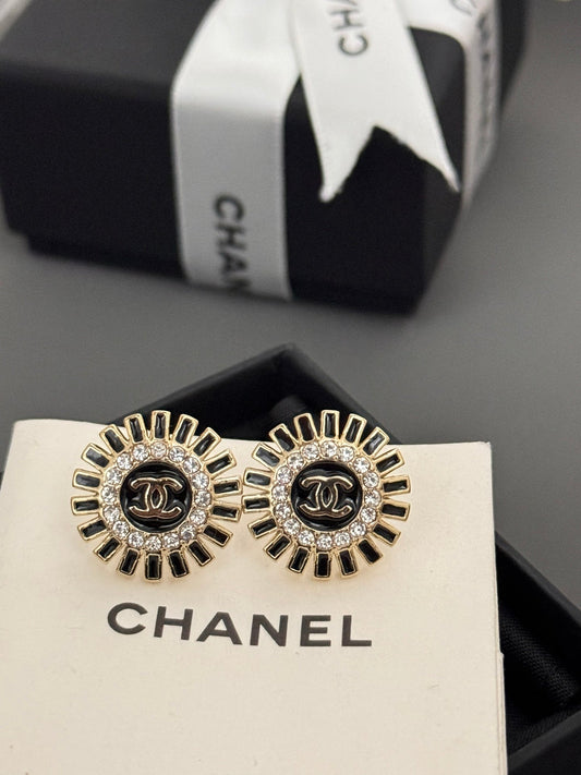 cha round yellow gold earrings eha760