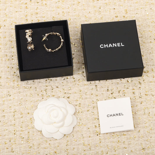 curved clover love diamond earrings eha744