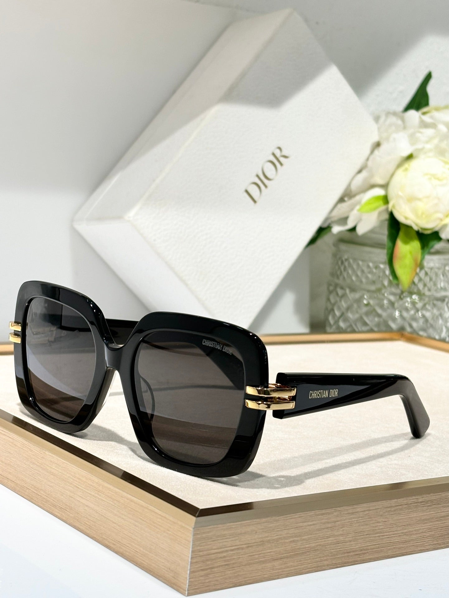 Large Box Face Covering Sunglasses, Casual Versatile Sunglasses YJB127