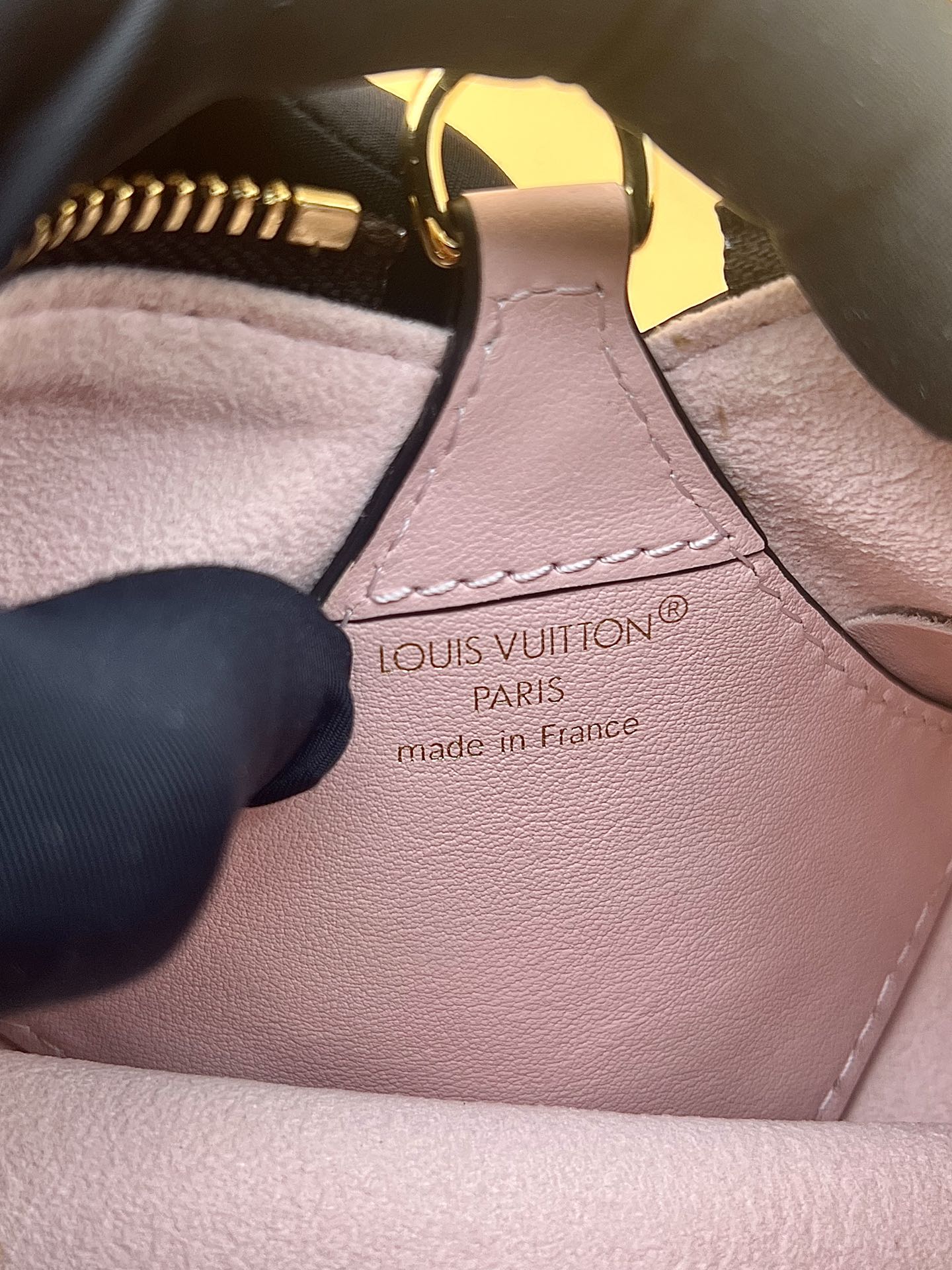 M11303 Monogram crossbody bag Brown Pink