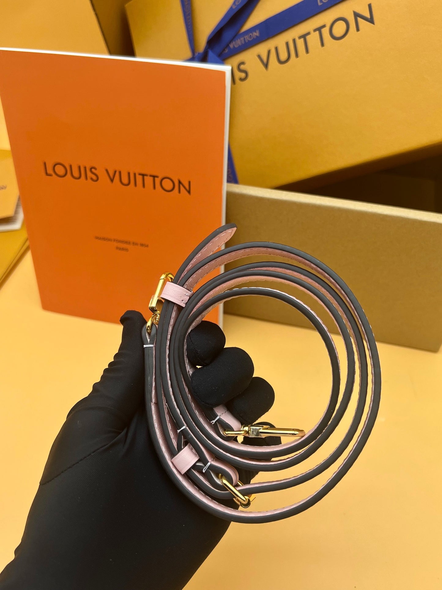 M11303 Monogram crossbody bag Brown Pink