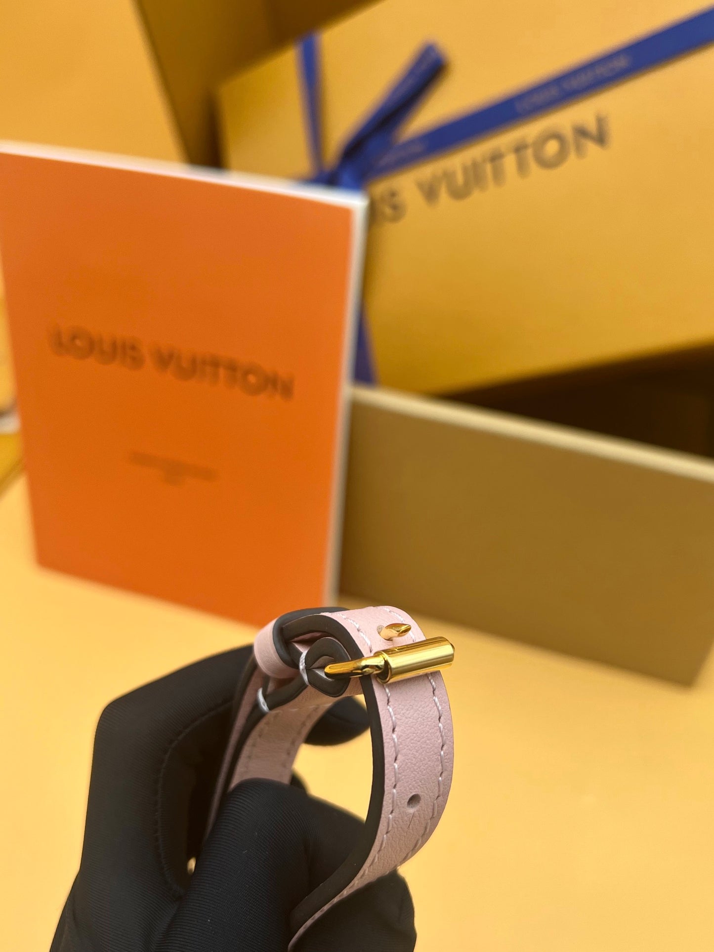 M11303 Monogram crossbody bag Brown Pink