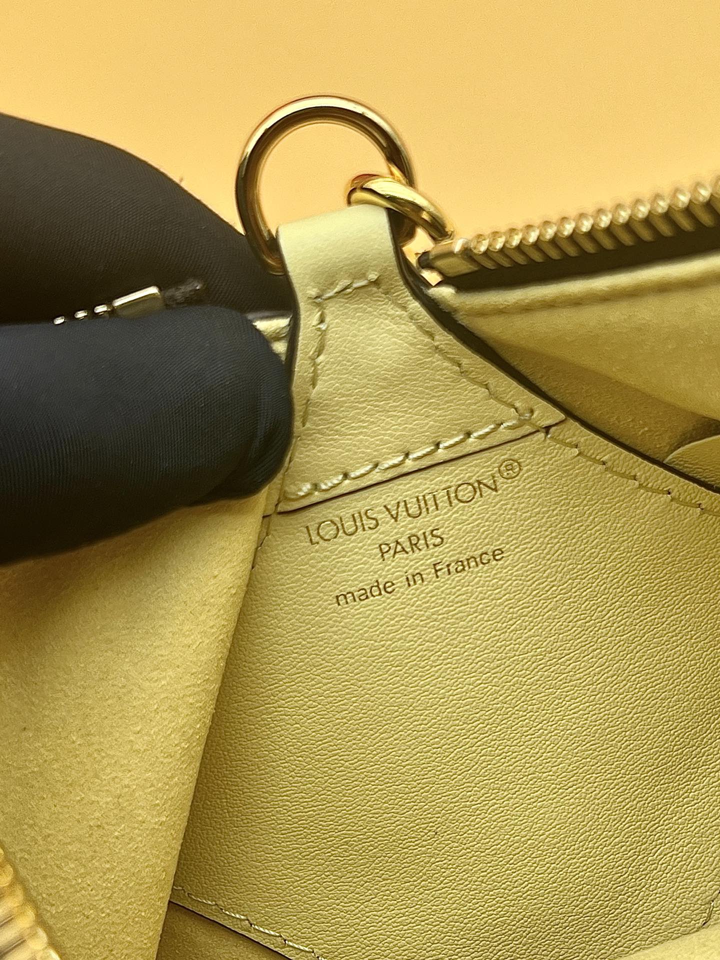 M11672 Monogram crossbody bag Brown White