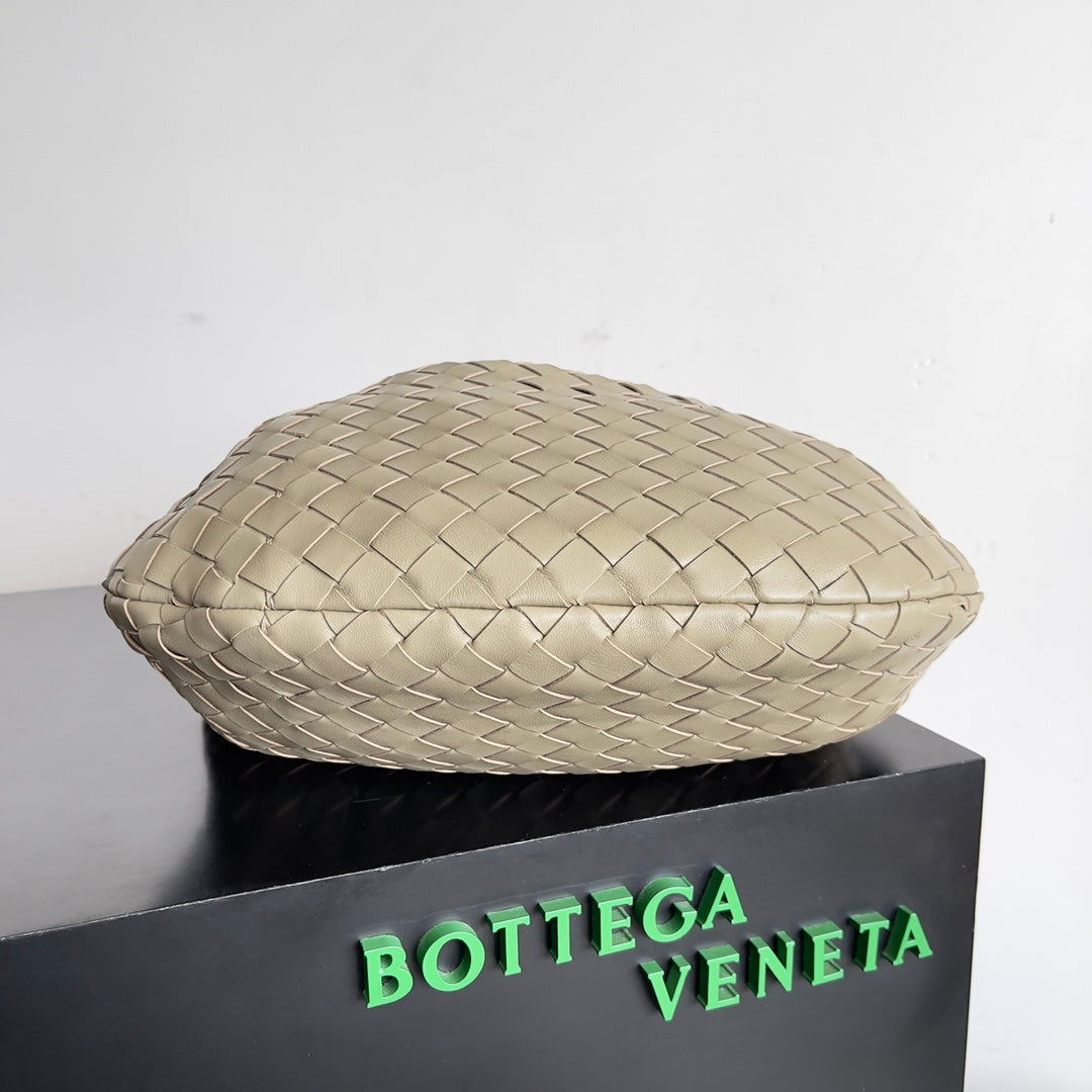 Bottega Veneta Jodie Medium Taupe 690225