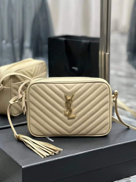 y sl shoulder bag lambskin 23cm dirty white