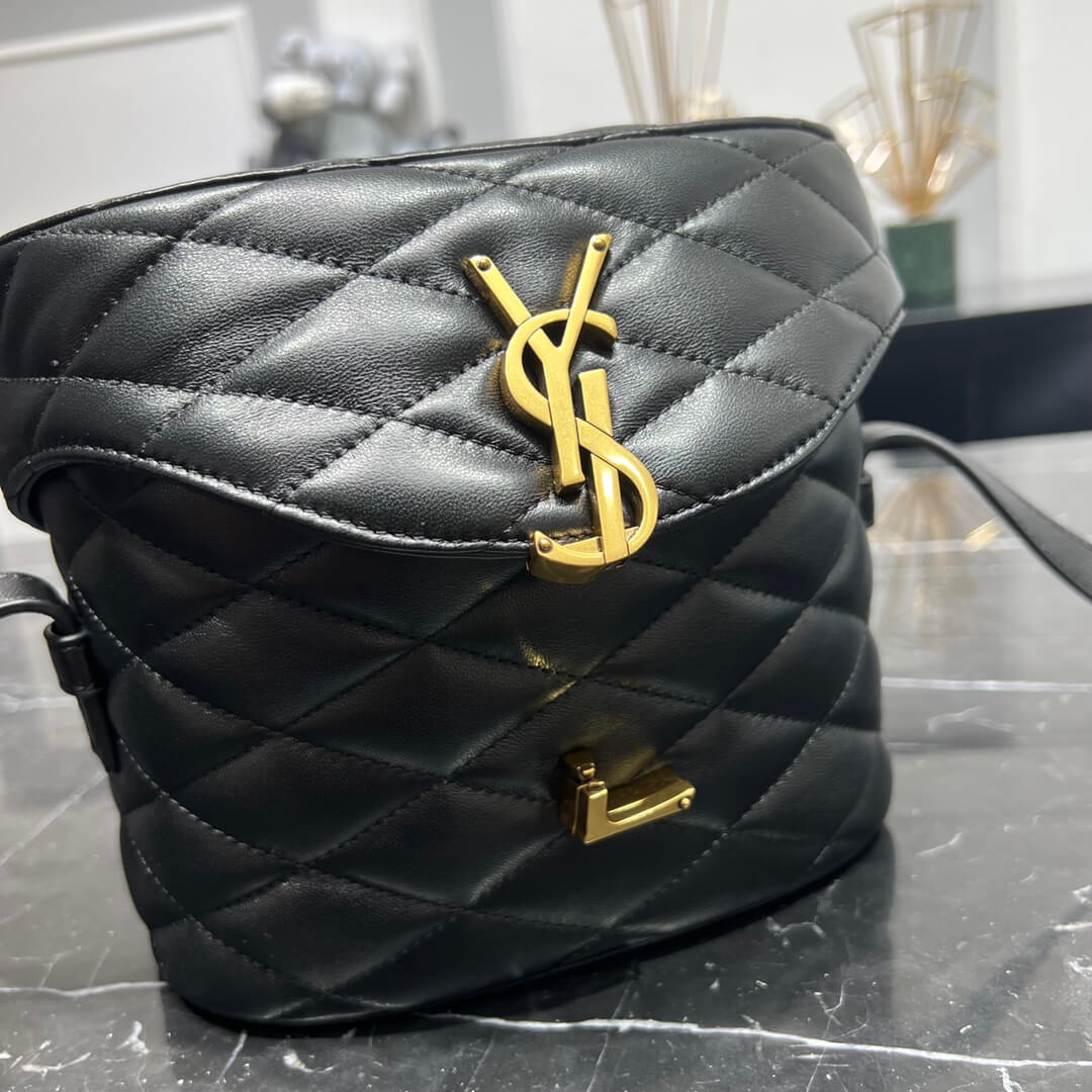 ys l 710080 ysl june box cassandra logo 19cm black