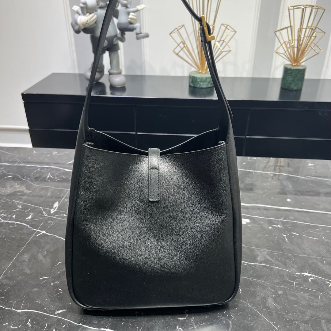 ysl 713938 cassandre 23cm black subaxillary bag