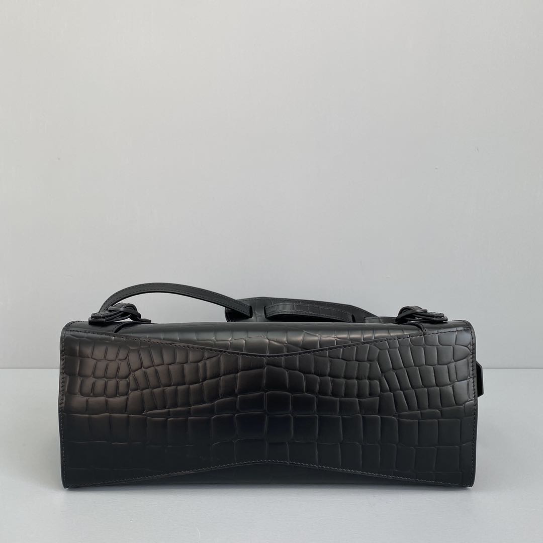 Neo Classic shoulder bag crocodile texture cowhide leather mini black  1911