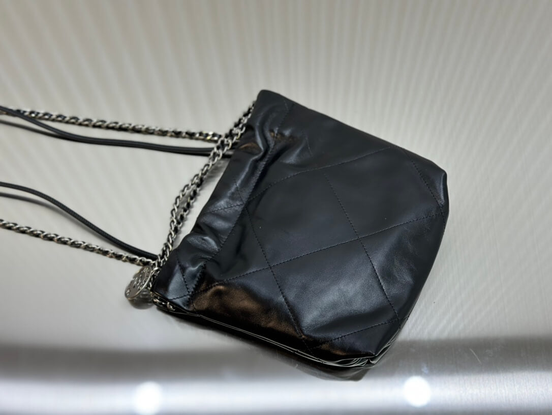 CHA 22 BAG Calfskin silver metal black