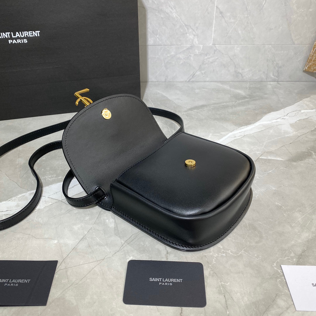 YSL5561240940 KAIA SMALL Saddle bag black gold hardware 619740