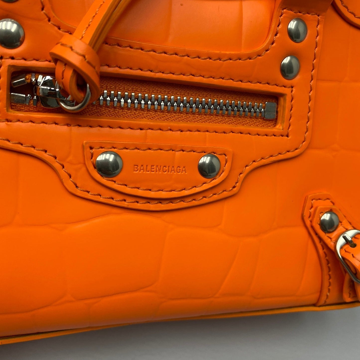 Should bag  Neo Classic mini orange