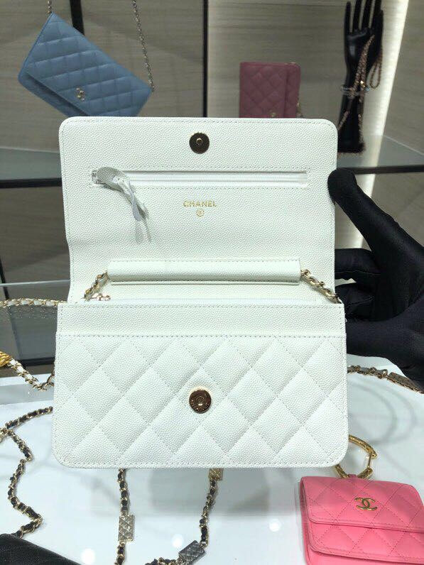 CHA AP2400 WOC white Lambskin caviar