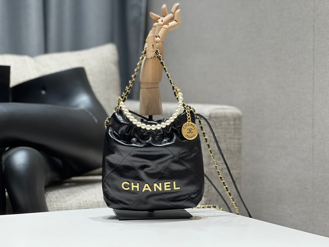 CHA AS3980 Chan 22 MINI Handbag Calfskin black