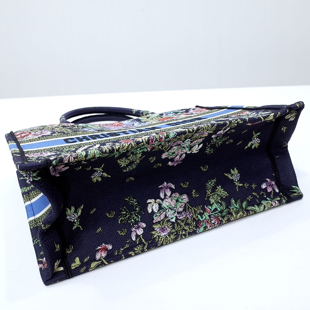 DO1286 Book Tote small size 36.5cm 41.5cm Embroidery green black