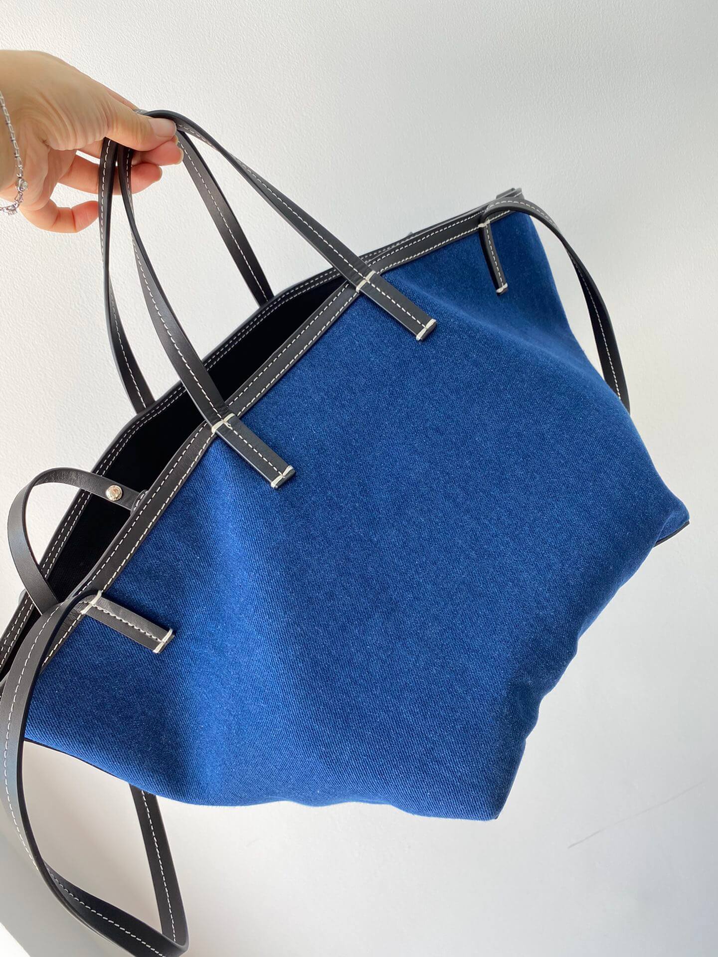 BUR TOTE canvas handbag BLUE 650678