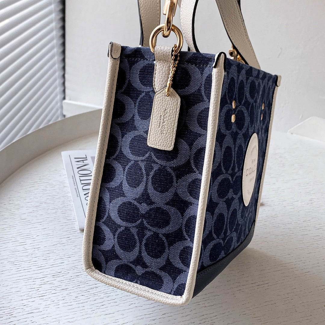 COA TOTEL BAG DARK BLUE C5638