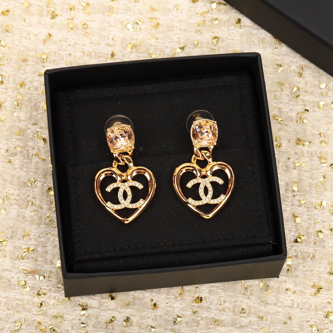 Chanel's New Fashionable Hollow Heart Diamond Earrings EH13168A23