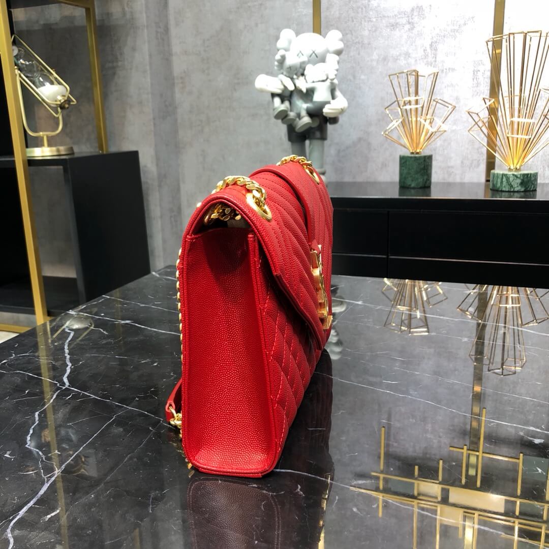 red shoulder bag 