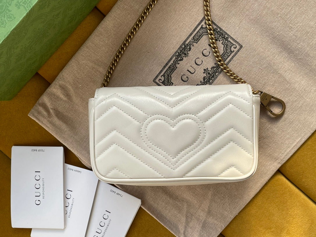 GC 476433 white Marmont matelassé leather super mini bag