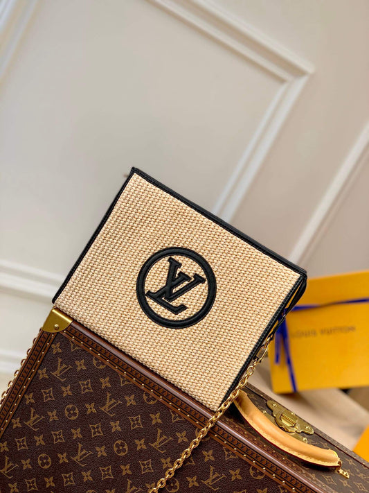 Louis Vuitton Sac à main LV Loop noir Cuir ref.821168 - Joli Closet