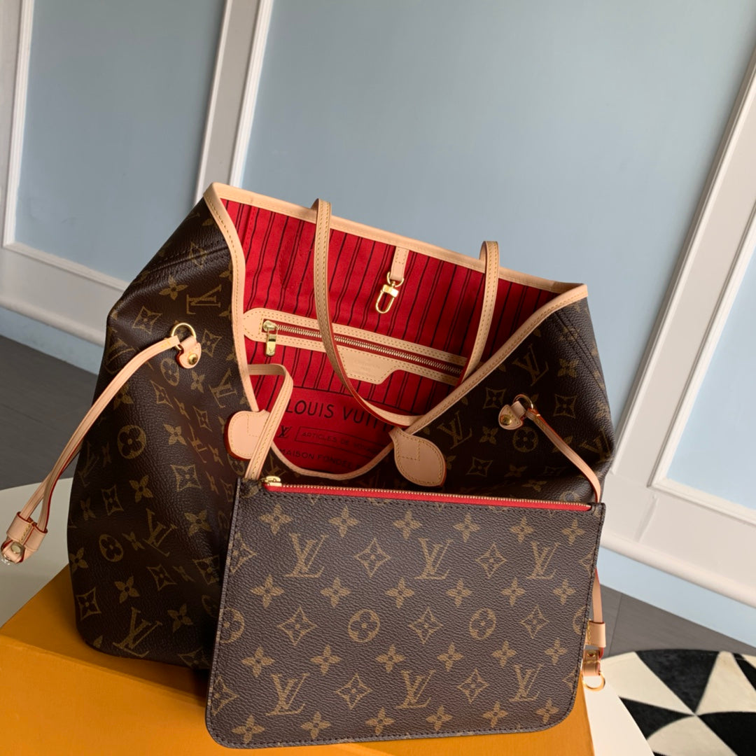 Neverfull M41177 RED INSIDE  MM Shoulder tote bag M40995 Monogram GHW Used