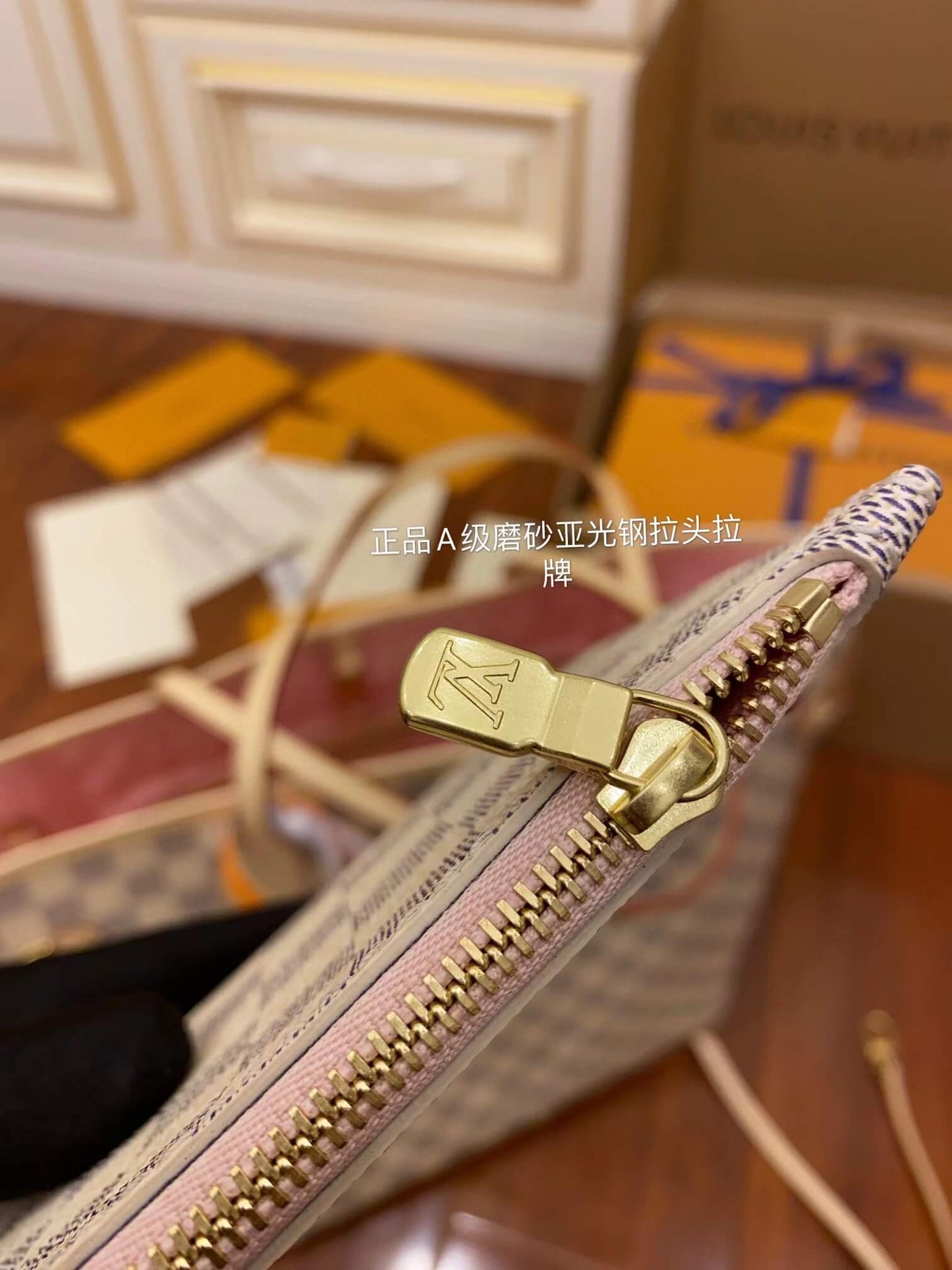 M41605 NEVERFULL MM Damier Ebene WHITE PINK INSIDE original quality