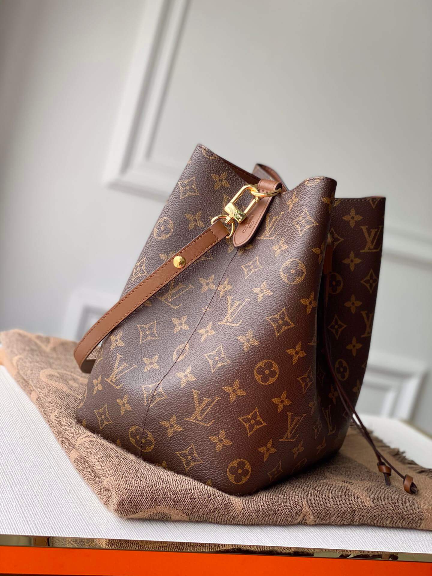 M44887 Neonoe shoulder bag cross body bags brown calfskin Monogram