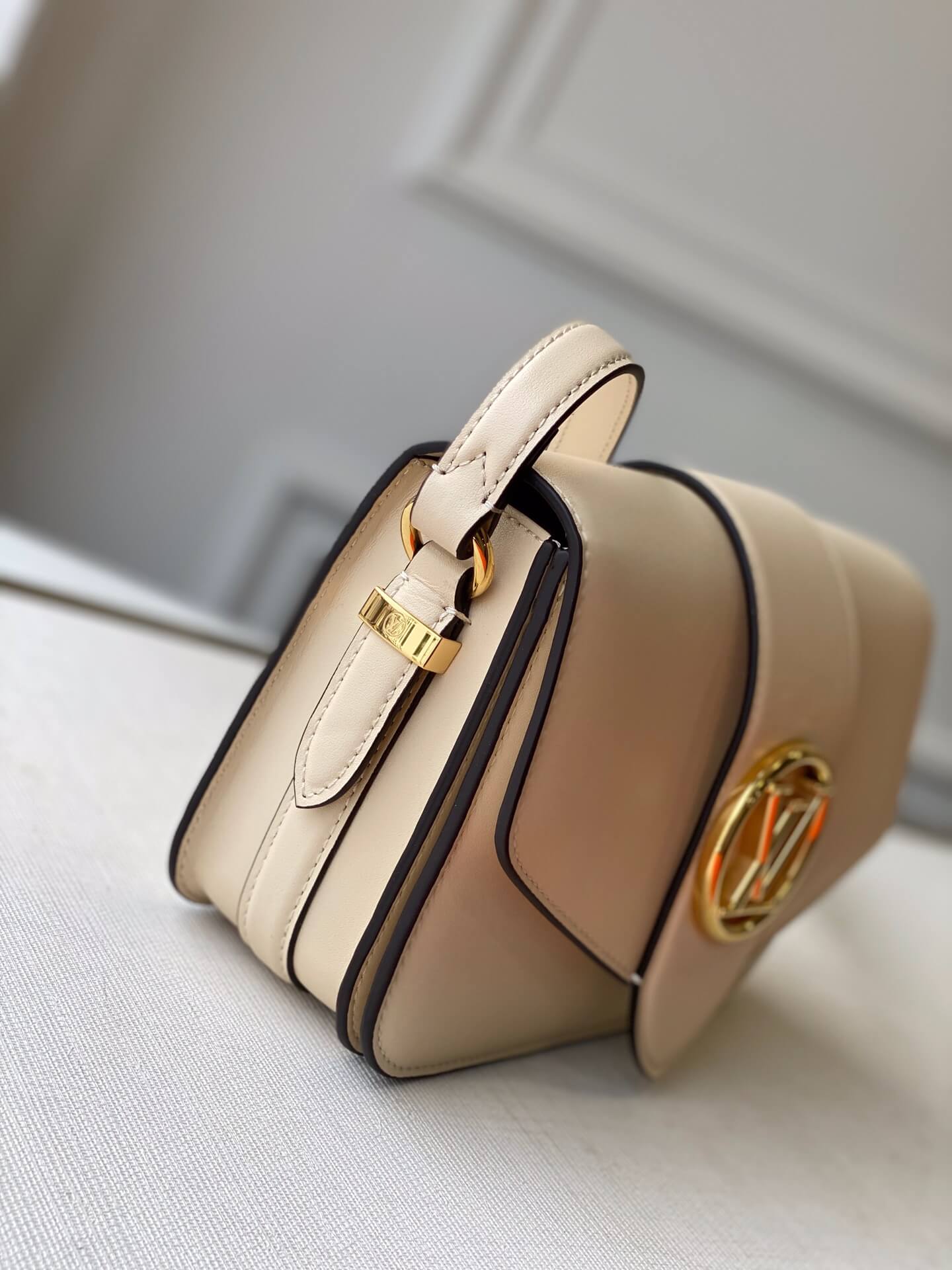 crossbody bag cream gold