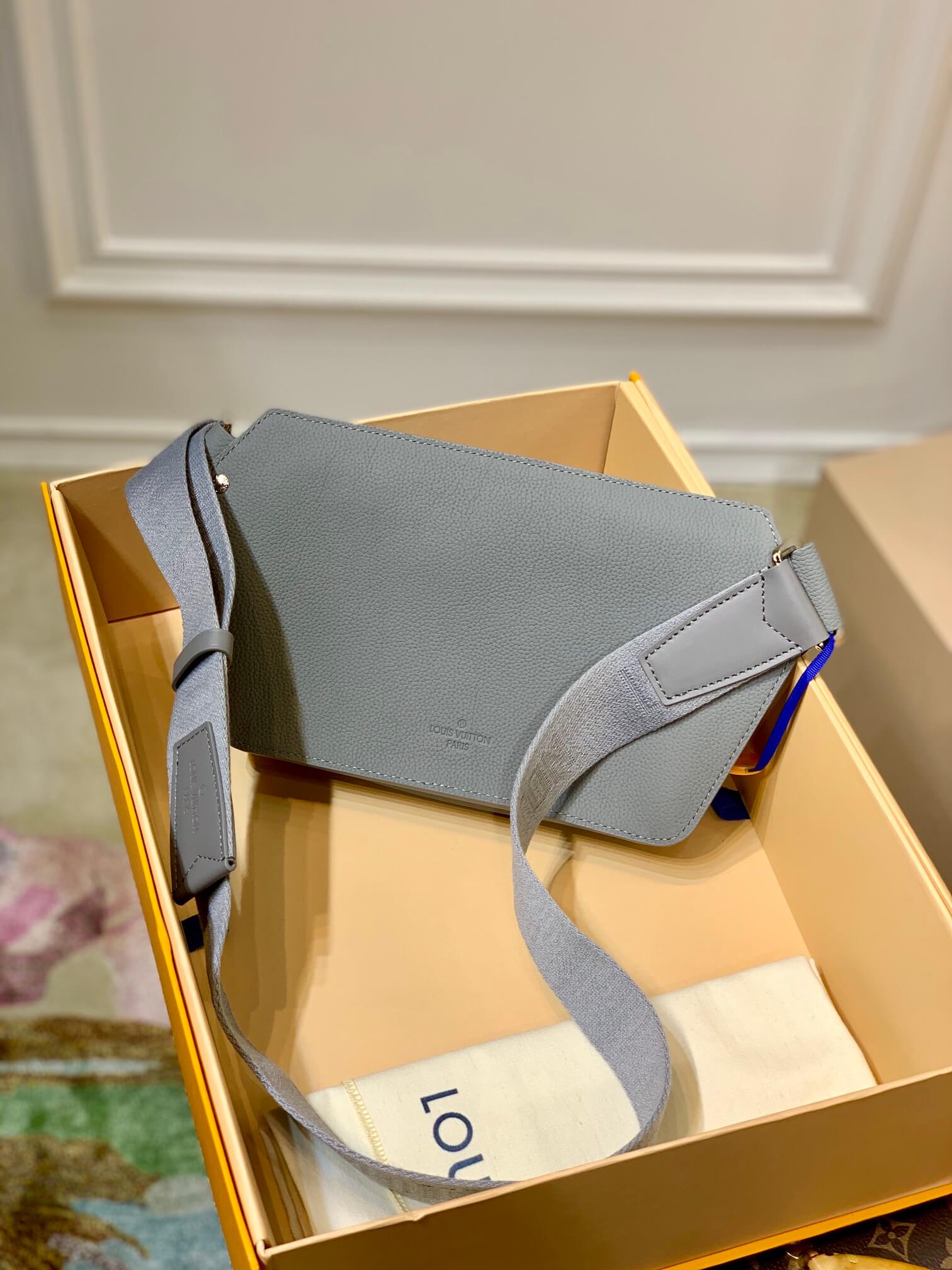 grey men't belt bag