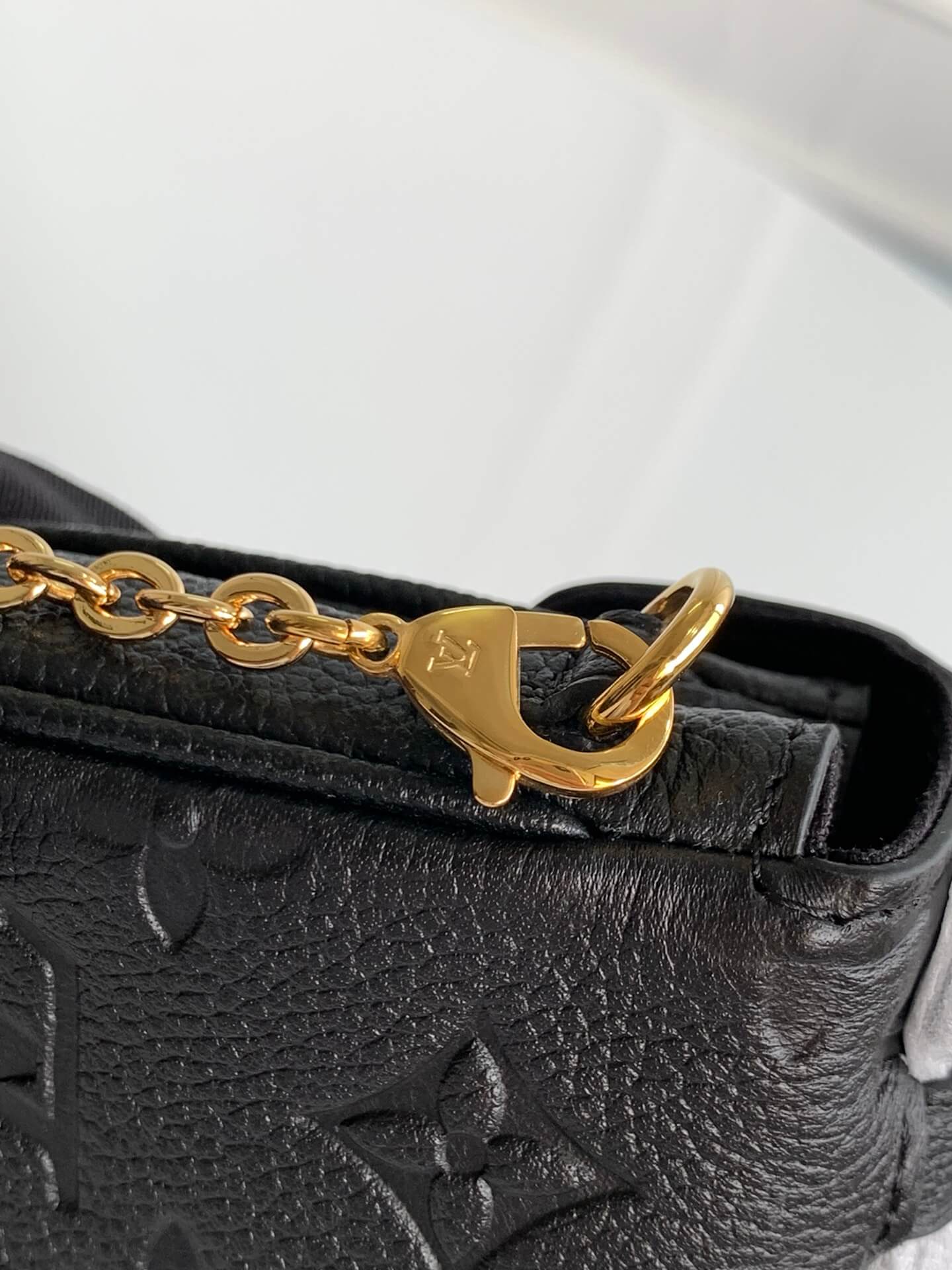 gold chain women's shoulder bag