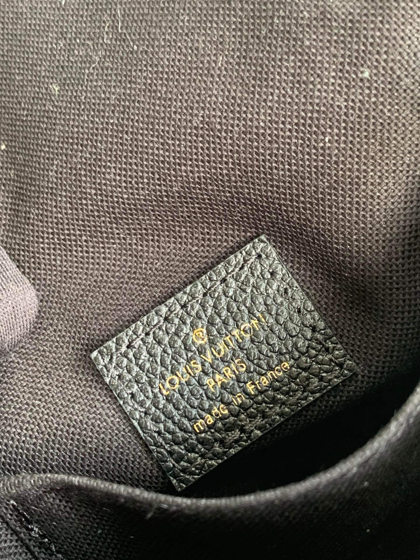 louis vuitton logo