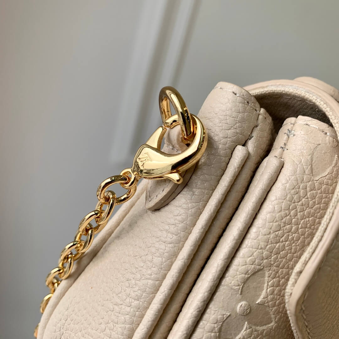 gold chain women;'s crossbody bag