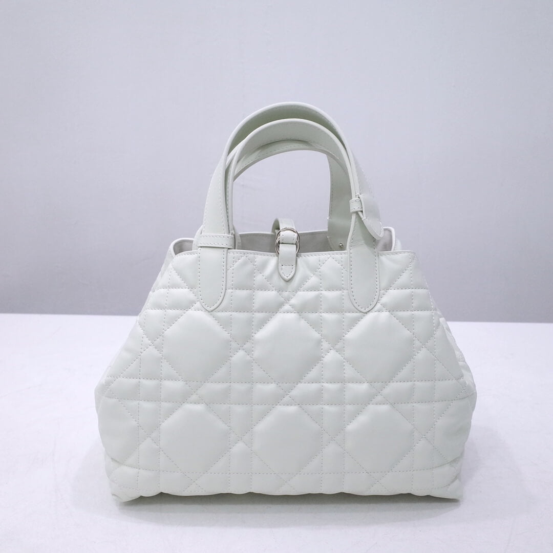 DIO MEDIUM DIOR TOUJOURS BAG White Macrocannage Calfskin M2821OSHJ_M900 23017