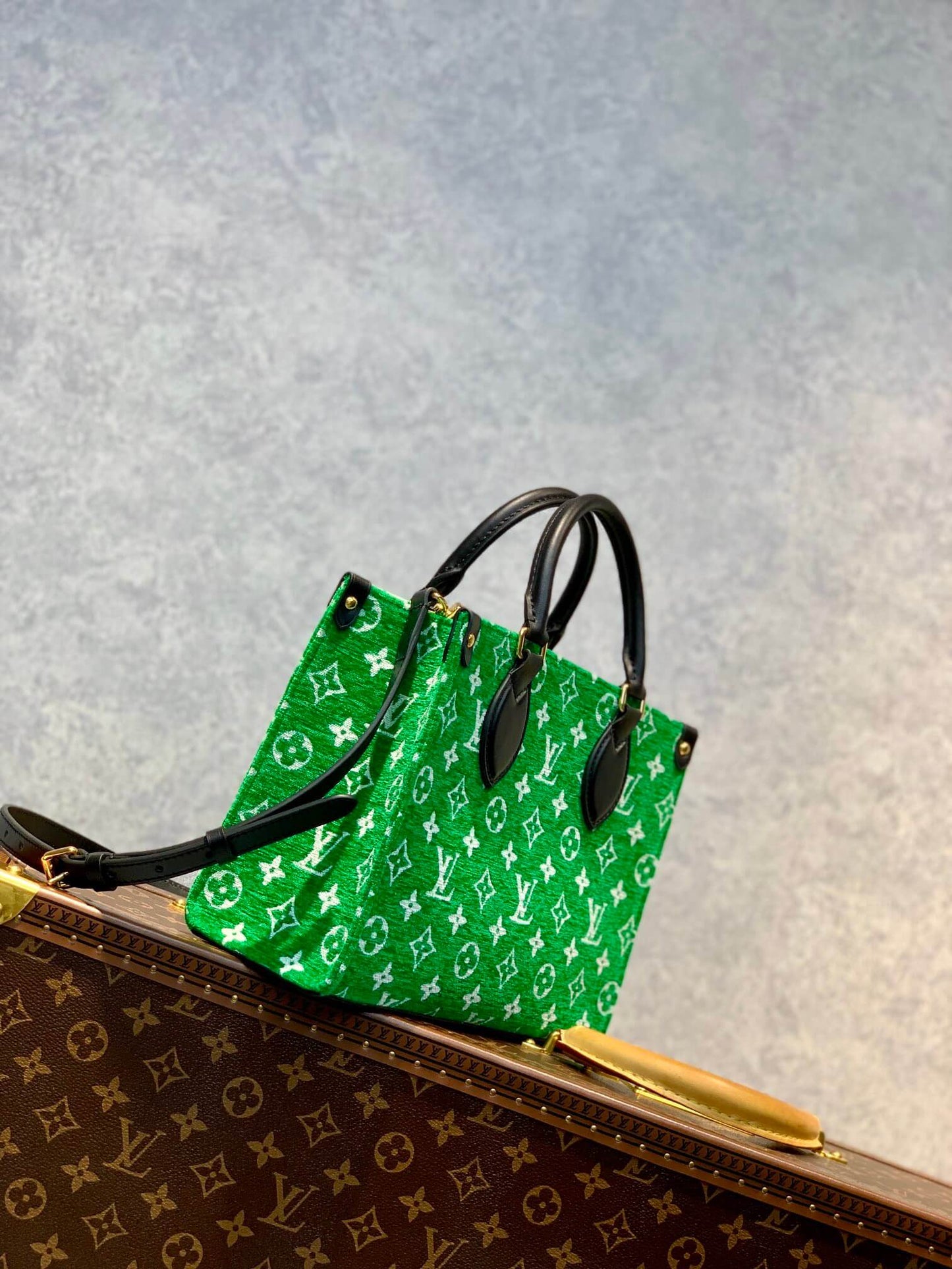 OnTheGo PM tote bag M46216 GREEN GOLD hardware monogram empreinte