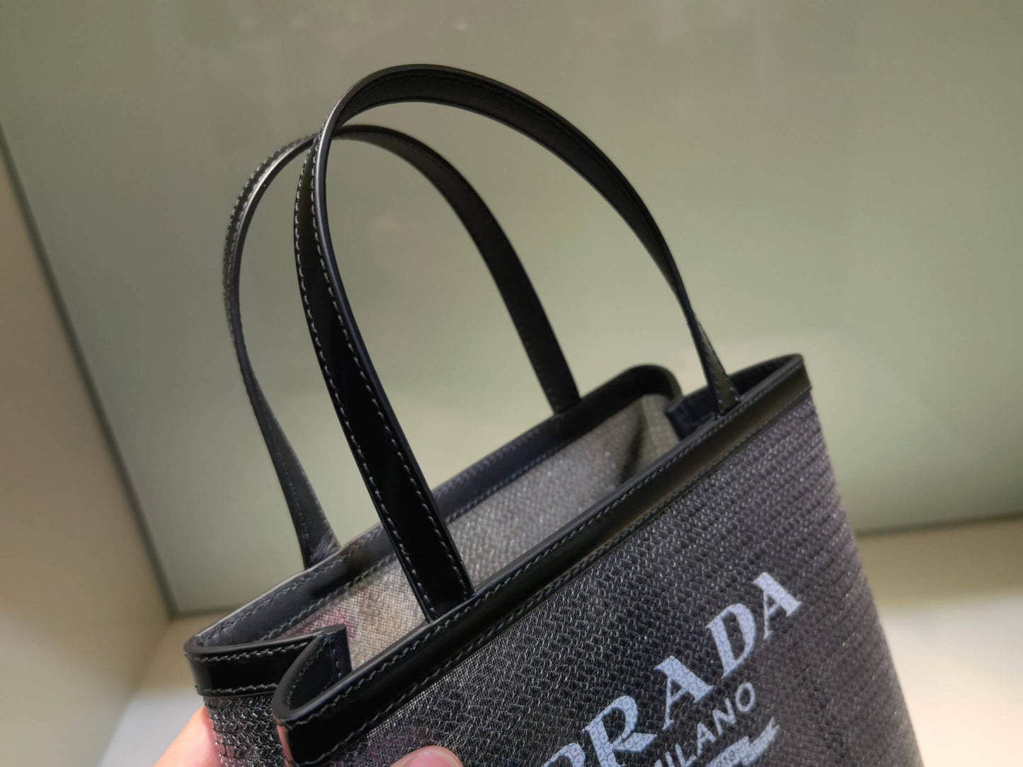 PRA Small Shiny grid mesh tote bag black 1BG417