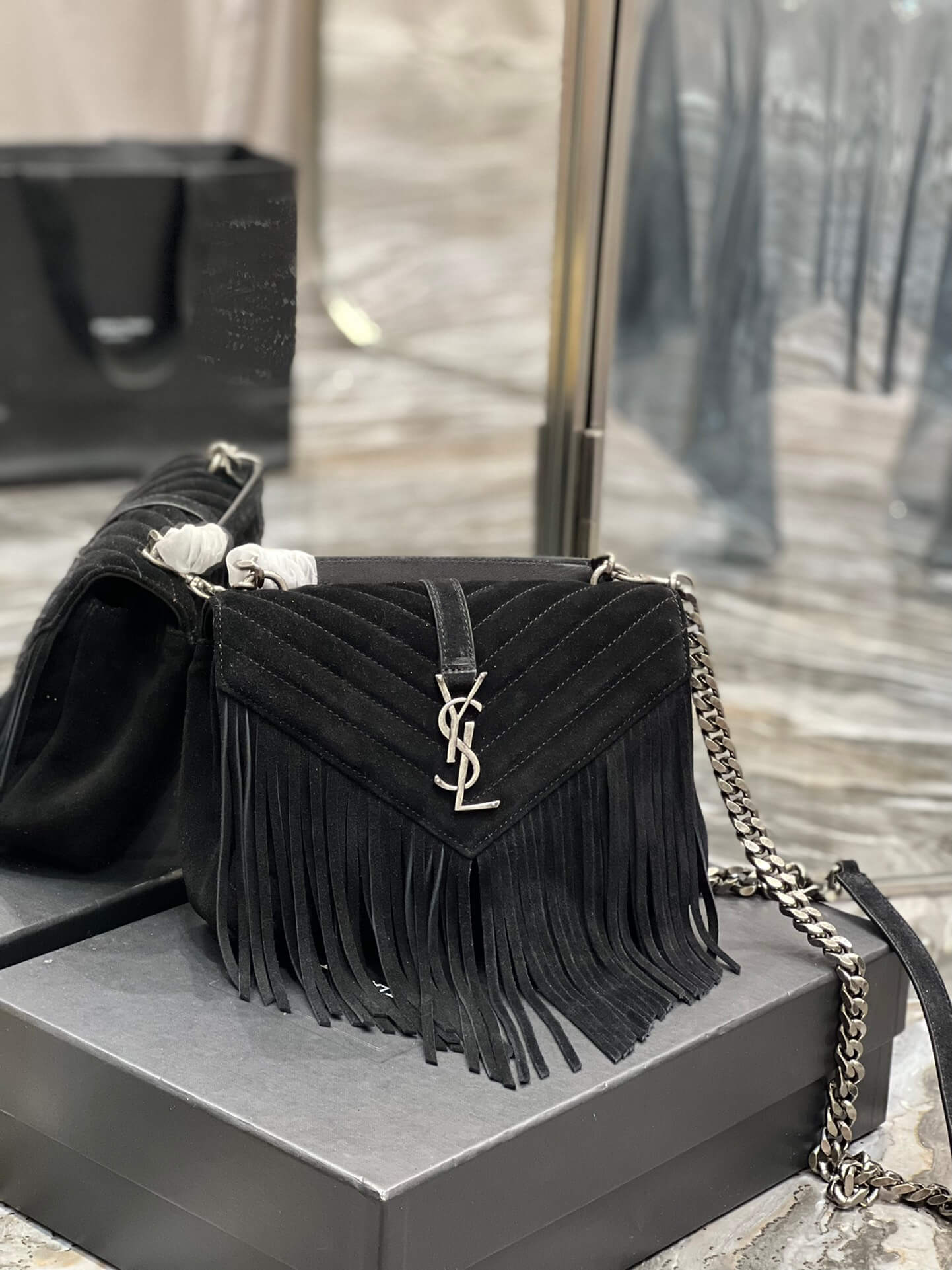 YSL 392737 COLLEGE MEDIUM CHAIN BAG IN LIGHT SUEDE WITH FRINGES black