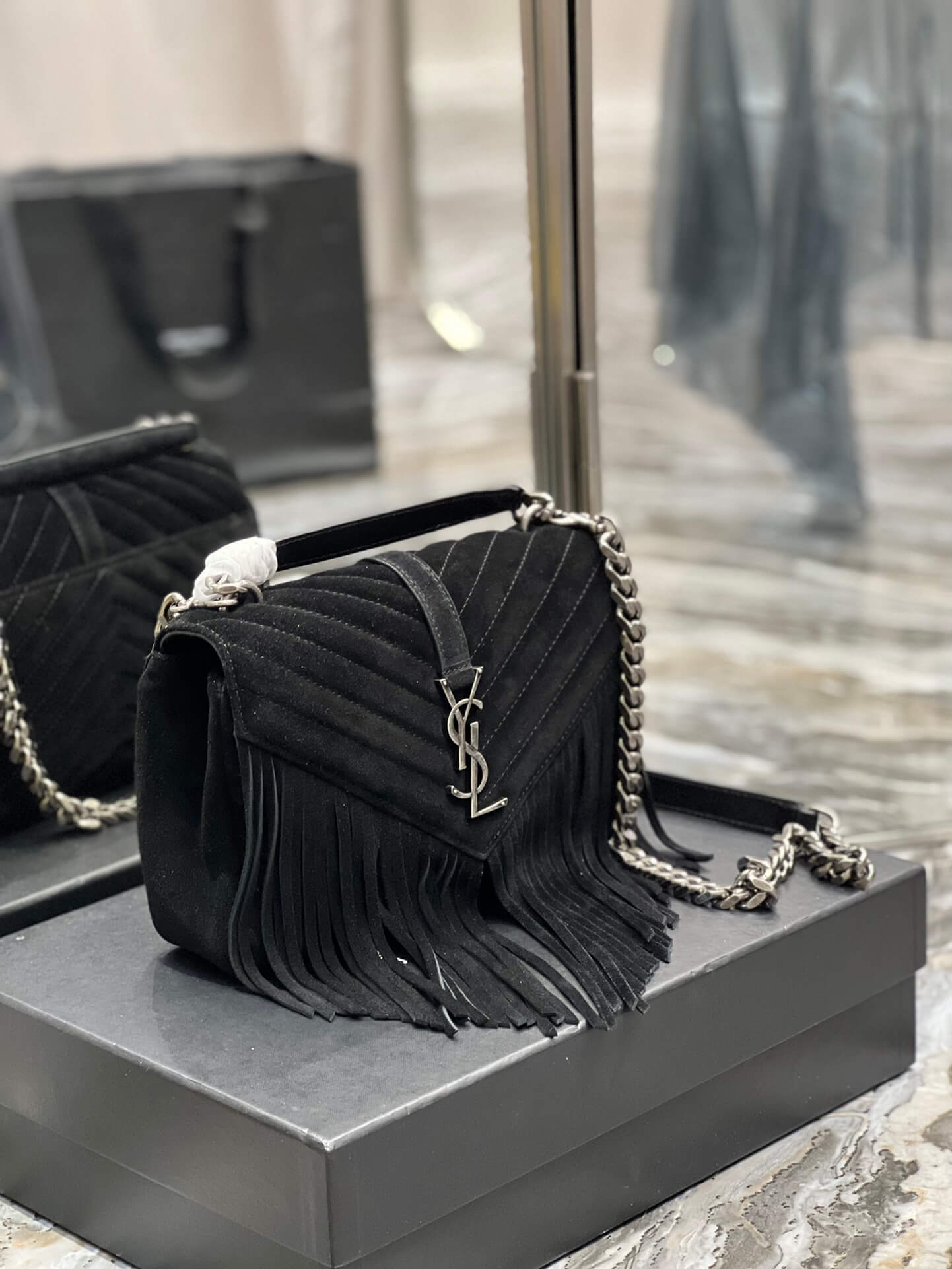 YSL 392737 COLLEGE MEDIUM CHAIN BAG IN LIGHT SUEDE WITH FRINGES black