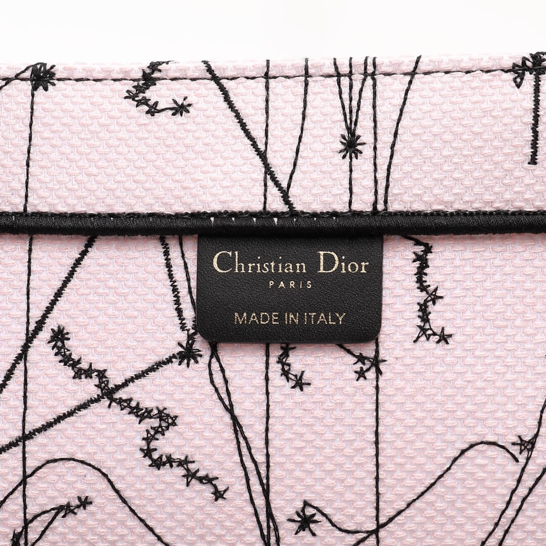 christian dior logo