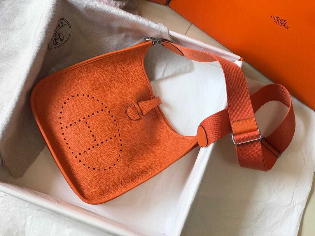 HM Evelyne Bag MM 28 Togo calfskin orange Machine sewing